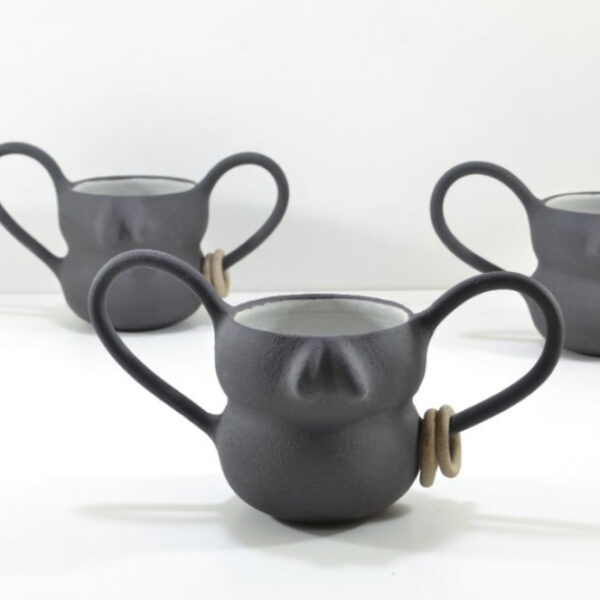 Μητέρα Γη Κεραμική Κούπα Μαύρη