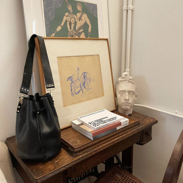 Δερμάτινη Τσάντα Πουγκί Οία μαύρη - Image 5