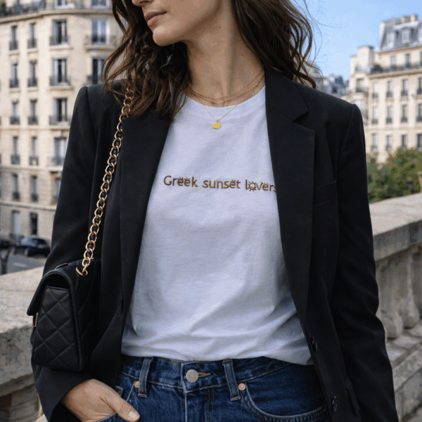 Κεντημένο T-shirt με το σχέδιο μας Greek Sunset Lovers - Image 4